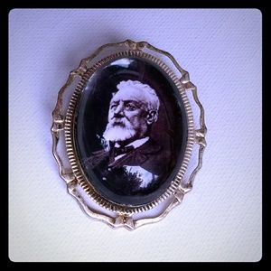 Steampunk Witch Jules Verne portrait brooch
